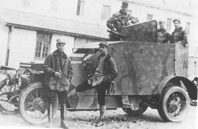 Peugeot-Panzerwagen für die französische Armee