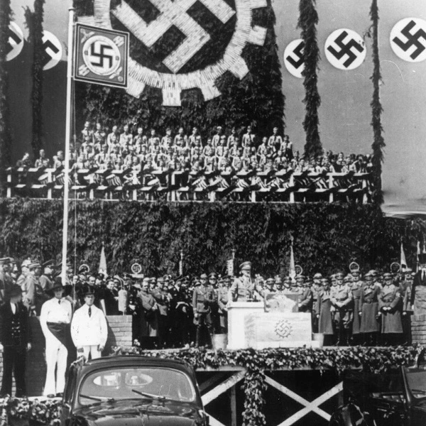 Hitlers Rede zur Eröffnung des Volkswagenwerks