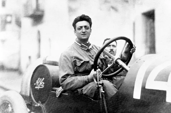 Enzo Ferrari Rennporträt 1918