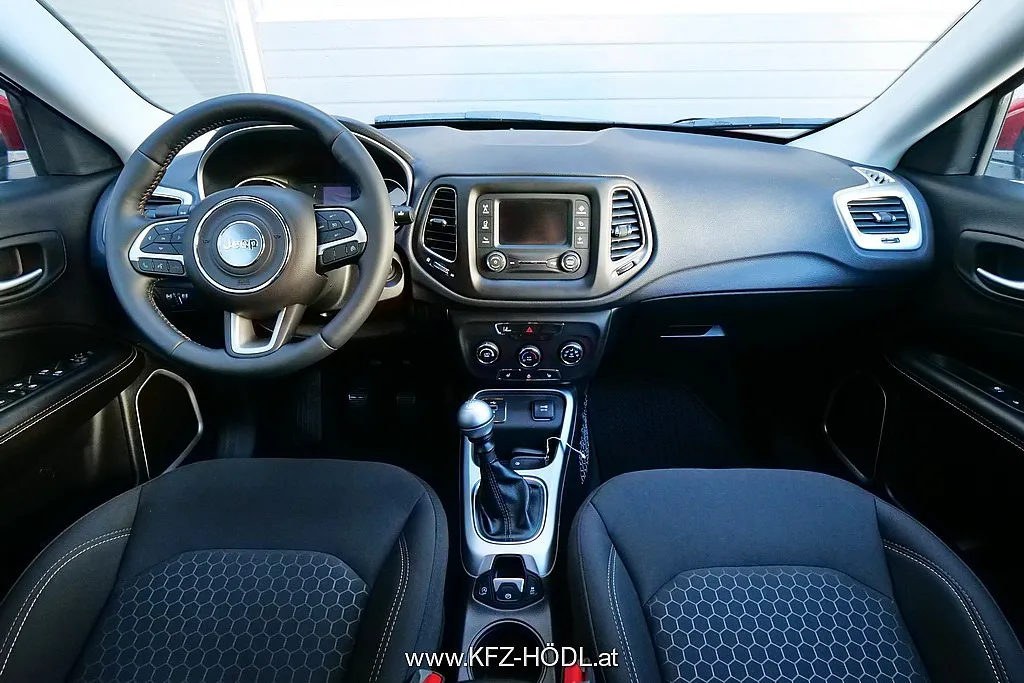 Jeep Compass 1,6 MultiJet II FWD Longitude Image 9