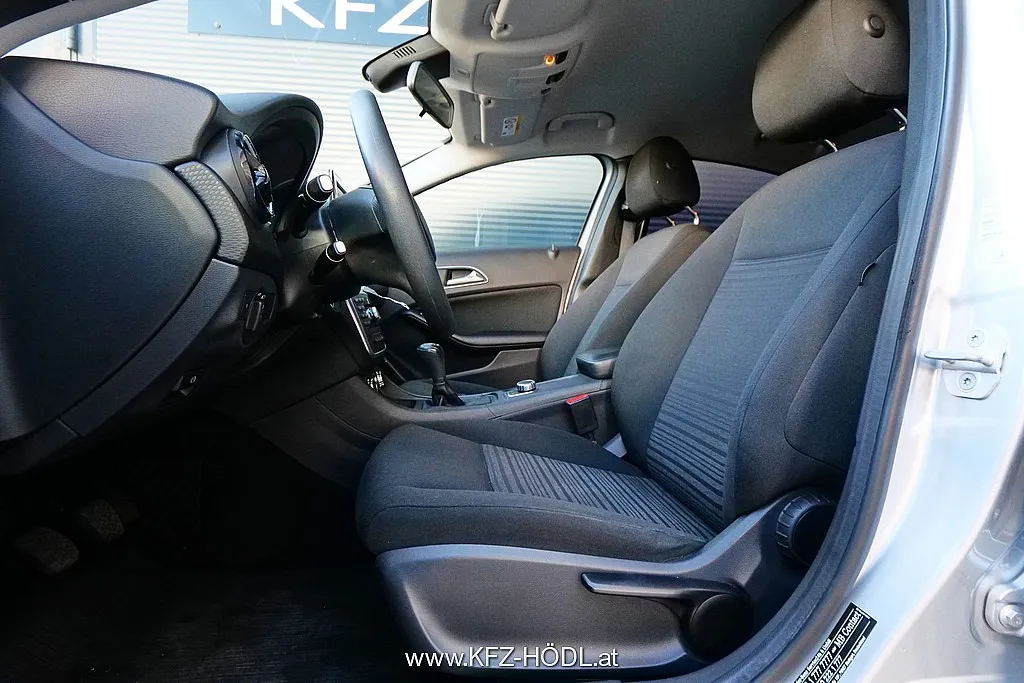 Mercedes-Benz A 200 CDI BlueEfficiency Image 10
