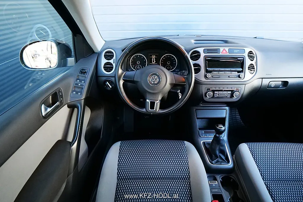 Volkswagen Tiguan 1,4 TSI Trend&Fun BMT Image 9