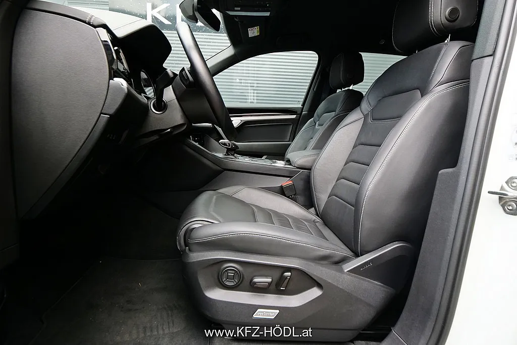 Volkswagen Touareg 4Motion V6 TDI SCR Aut. Image 10