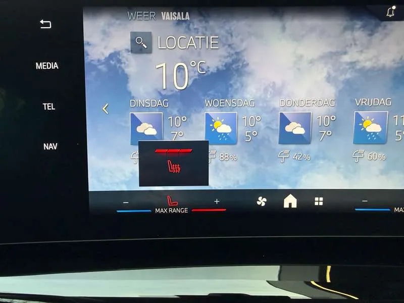 BMW iX1 Leder,Open dak,Camera,360°cam,Key less,Head-Up Image 15