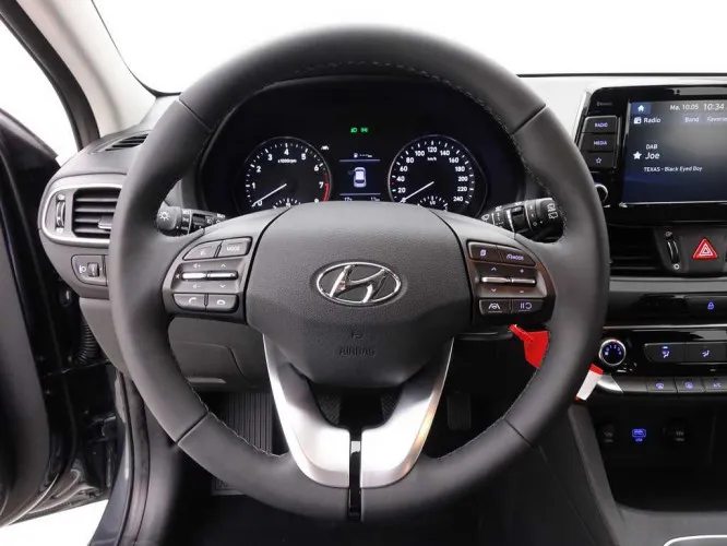 Hyundai i30 1.0i 120 Wagon Twist Plus + Carplay + Camera + ALU16 Image 9