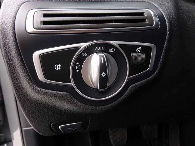 Mercedes-Benz C-Klasse C200d 160 Break Avantgarde + GPS + LED Lights + Camera Image 10