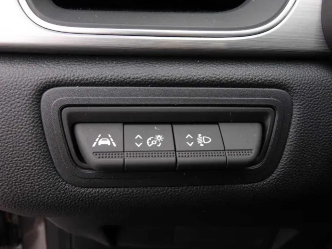 Renault Captur TCe 95 Intens Bi-Tone + GPS + ALU17 Image 9