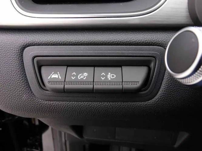 Renault Captur TCe 140 EDC Intens Bose Bi-Tone + GPS 9.3 + TFT 10 + ALU18 Image 9