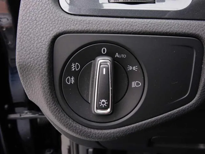 Volkswagen Golf 1.0 TSi Comfortline + GPS Image 9