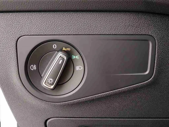Volkswagen Tiguan 1.5 TSi 150 Life + APP Connect + Winter + LED + Tulsa17 Image 9