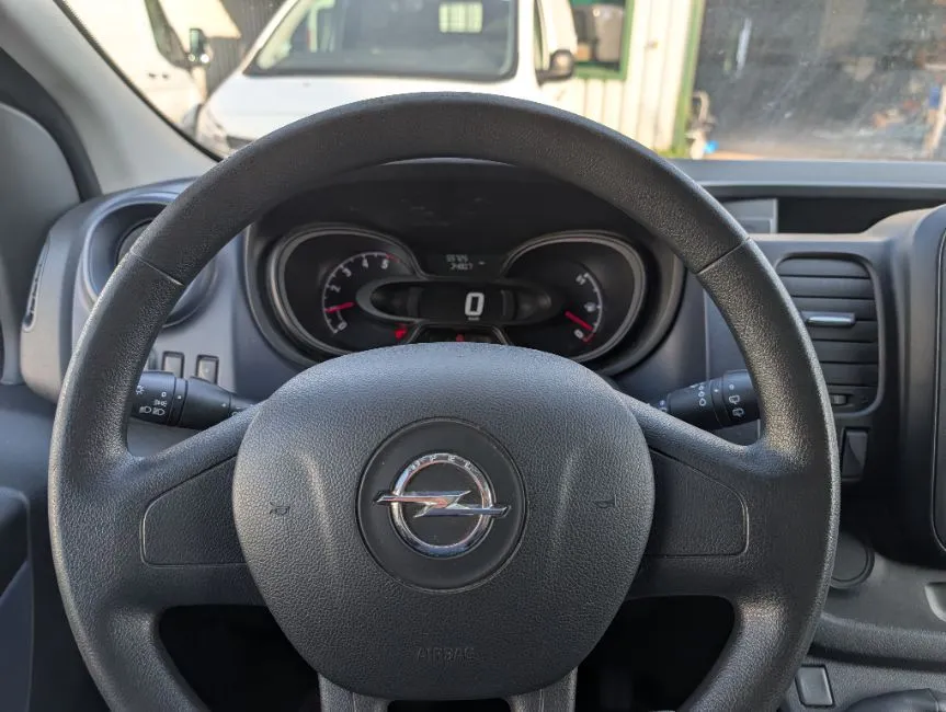 Opel Vivaro 1.6 Cdti Airco EU6 Warranty Image 8