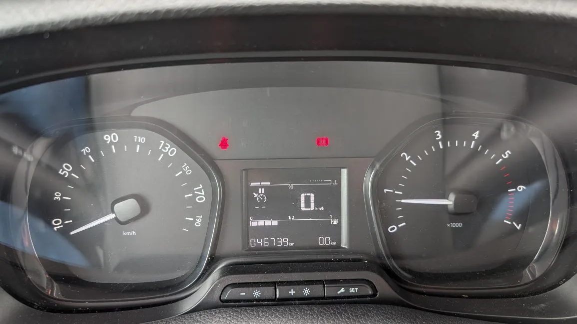 Opel Vivaro 1.5 Hdi Airco Cruise Controle Warranty Image 8