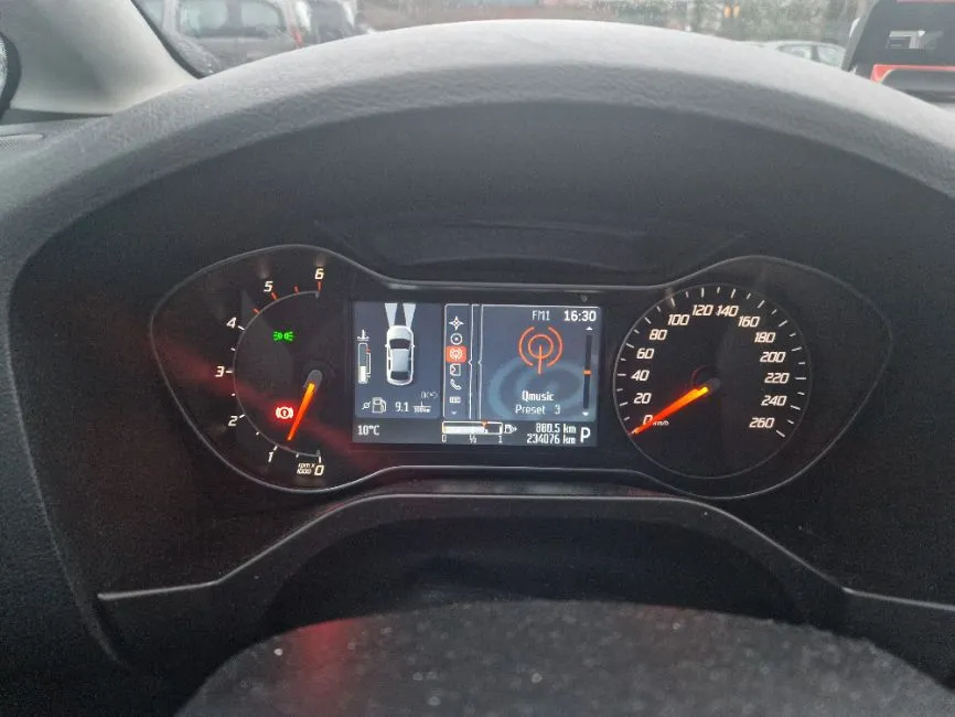 Ford S-Max  Image 4