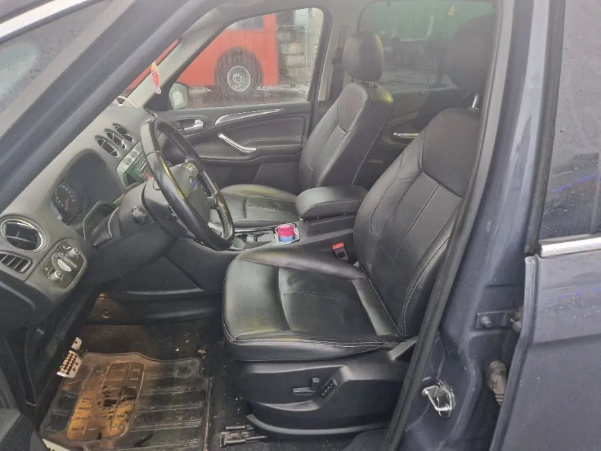 Ford S-Max  Image 7
