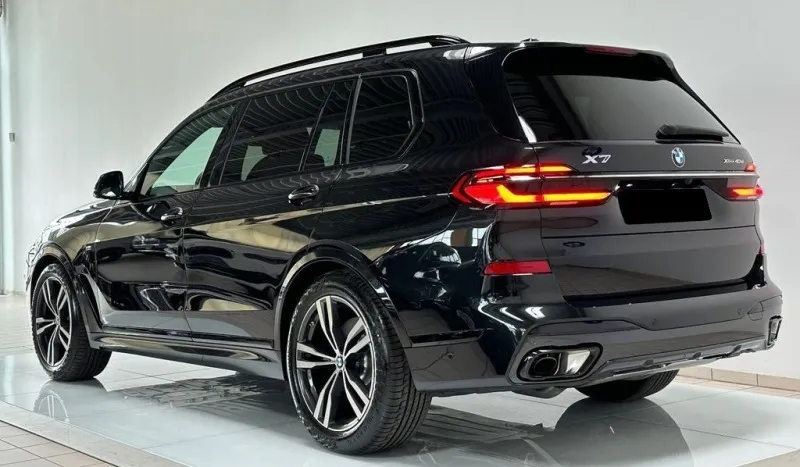 BMW X7 40d xDrive =M-Sport Pro= Carbon/Exclusive Гаранция Image 3