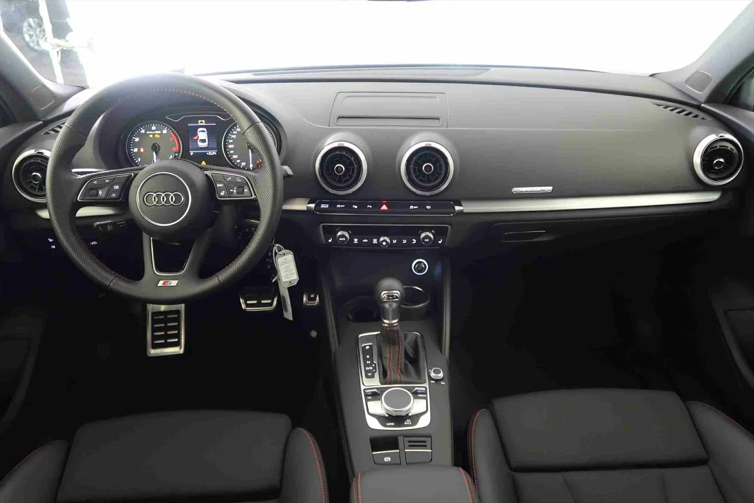 Audi S3 Limousine 2.0 TFSI quattro Magnetic Ride  Image 5