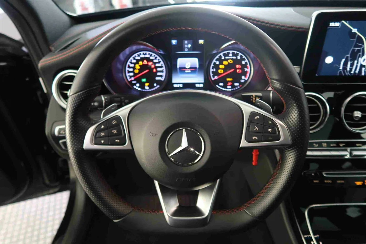 Mercedes-benz C 43 AMG 4Matic  Image 10