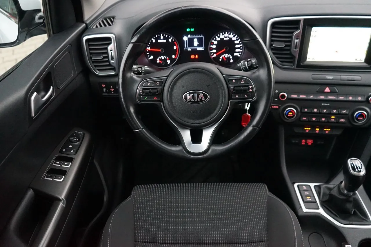 Kia Sportage 2.0 CRDi 4WD...  Image 9