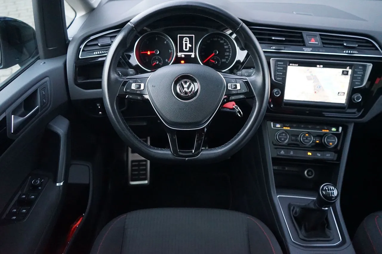 Volkswagen Touran 2.0 TDI Sound 3-Zonen-Klima...  Image 9
