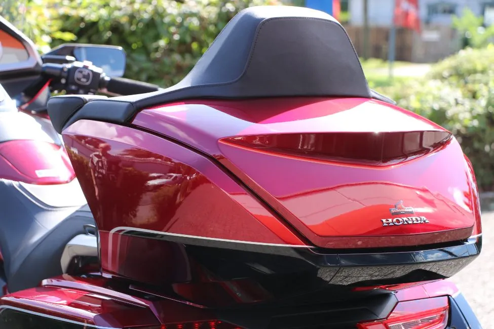 Honda GL 1800 GL 1800 Goldwing DCT Image 5