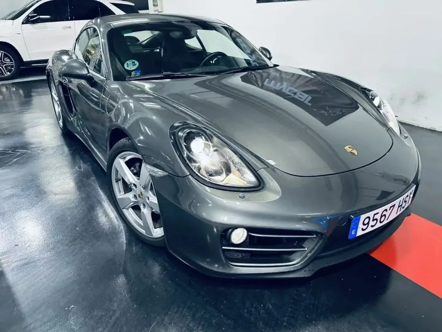 Porsche Cayman PDK Image 1