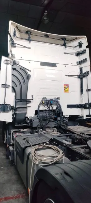 Renault 460 T  Image 9