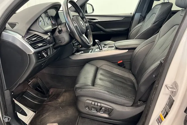 BMW X5 F15 xDrive40e A M Sport *Aktiivi cruise / Panoraama / Istuin tuuletus / Super varusteet &Suomi-auto* - Autohuumakorko 1,99%+kulut - Image 9