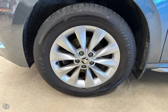 Skoda Kamiq 1,5 TSI Style DSG Autom. * 1-Om. / Digimittaristo / Vetokoukku / P-Kamera / Kessy* Image 9