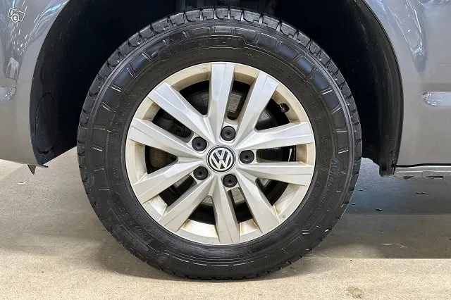 Volkswagen Transporter umpipakettiauto Pitkä 2,0 TDI 110 kW 4Motion DSG 4STAR ALV | Automaatti | Ledit | ACC | vetokoukku Image 9