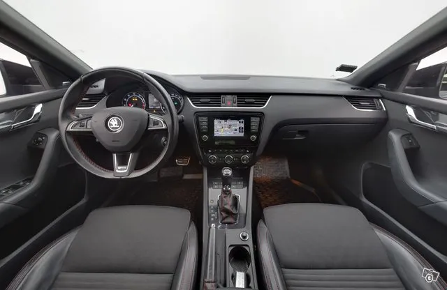Skoda Octavia 2,0 TSI RS DSG Autom. / PA-lämmitin / Adaptiivinen vakkari / Canton / Navi / Suomi-auto Image 9
