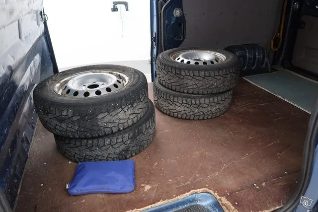 Nissan Primastar 2,0 dCi 114 Van 2.9 t L2H2 6MT Korotettu - / TAKALAITANOSTIN DHOLLANDIA 500 KG / ILMASTOINTI / SIS.ALV:N / 5-OVINEN / Image 9