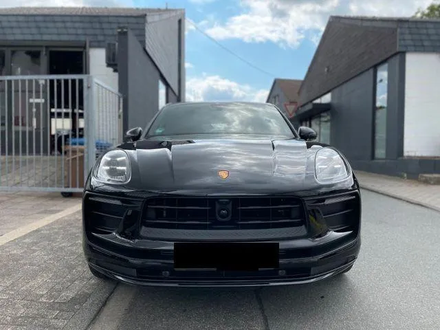 PORSCHE Macan  Image 3