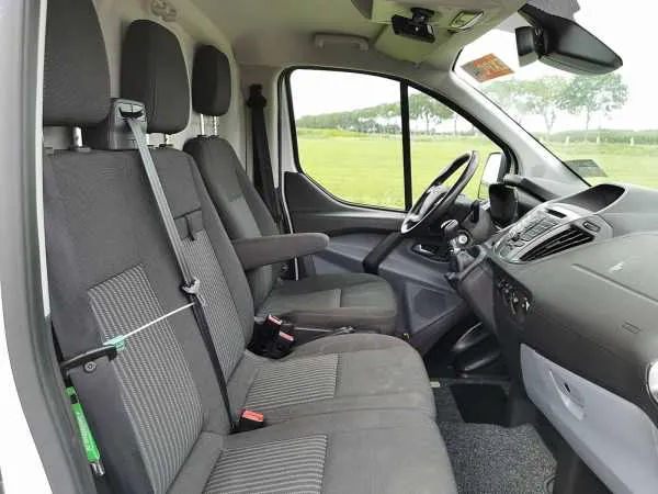 Ford Transit  Image 6