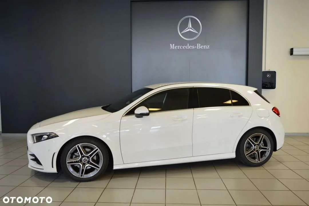Mercedes-Benz A 180  Image 3