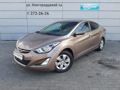 Hyundai Elantra 