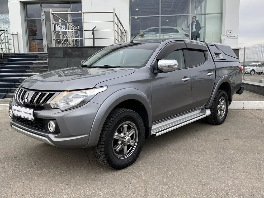 Mitsubishi L200  Image 1