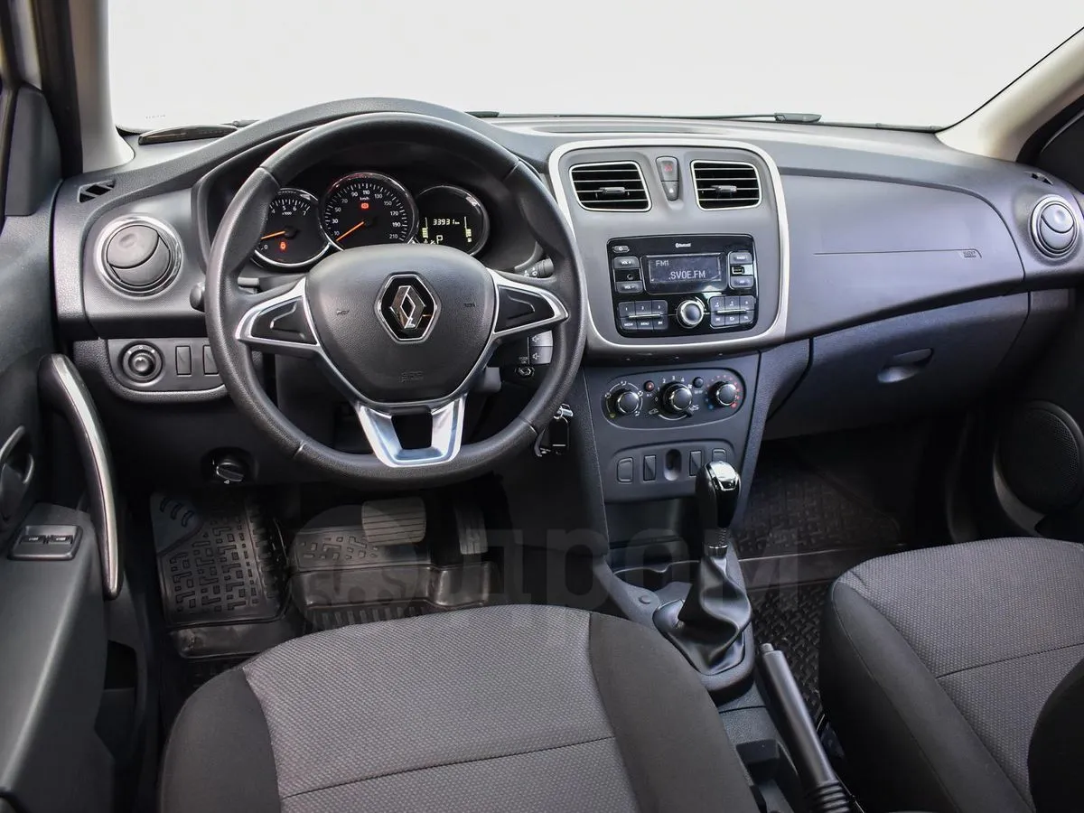 Renault Logan  Image 2