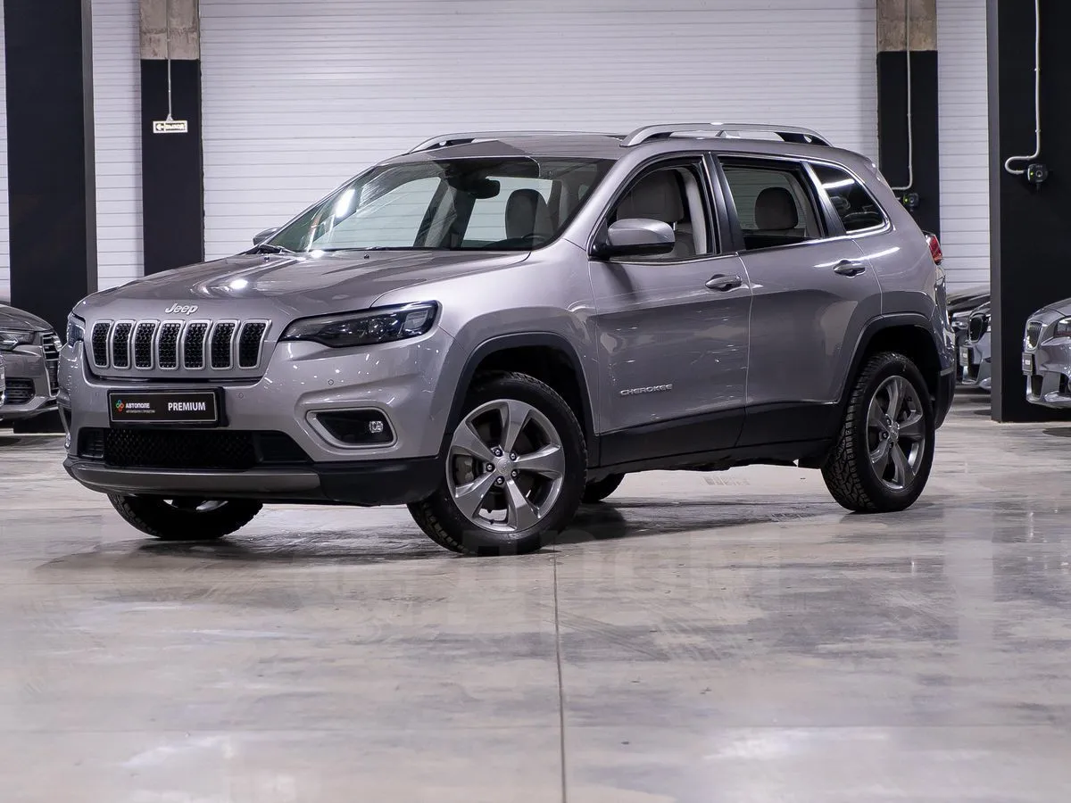 Jeep Cherokee  Image 2