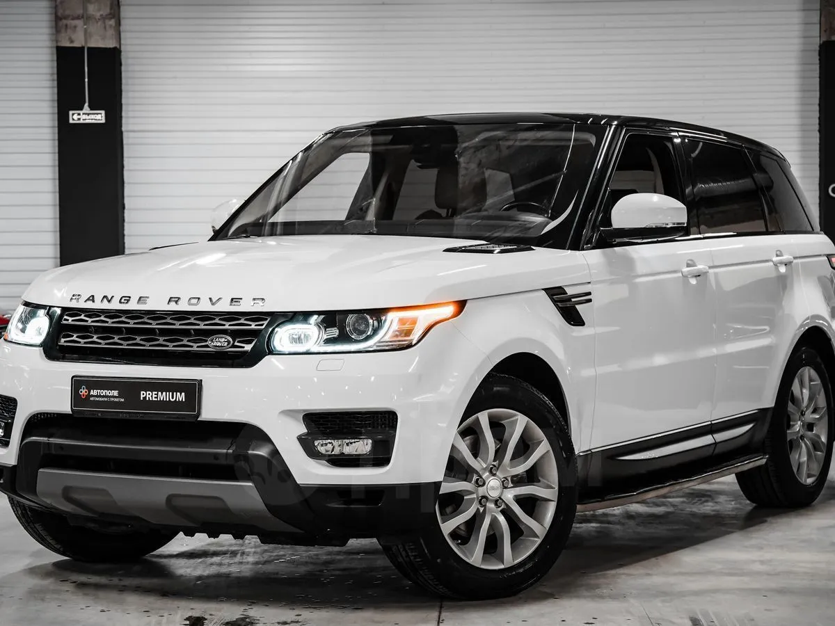 Land Rover  Image 1