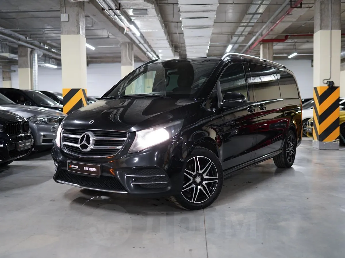 Mercedes-Benz V-Class  Image 1