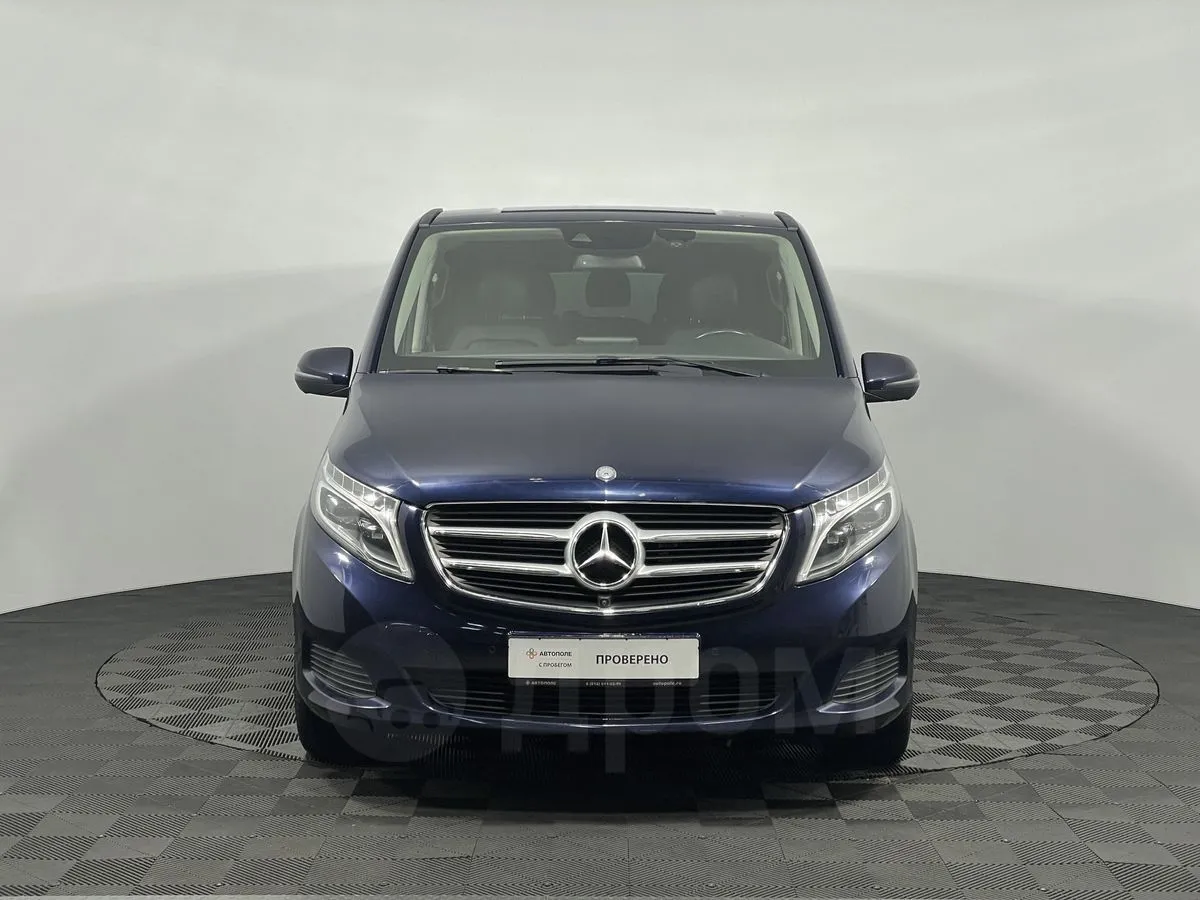 Mercedes-Benz V-Class  Image 2