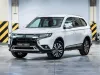 Mitsubishi Outlander  Thumbnail 2