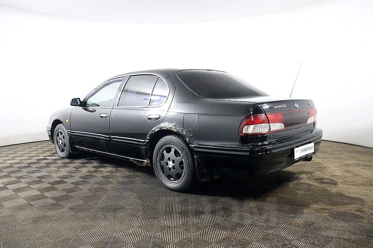 Nissan Maxima  Image 7