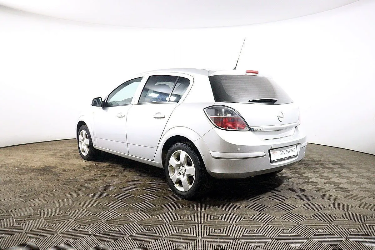 Opel Astra  Image 7