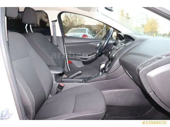 Ford Focus 1.5 TDCi Trend X Image 10