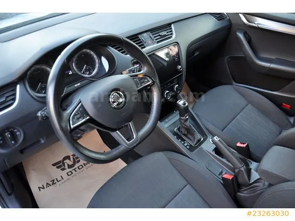 Skoda Octavia 1.6 TDI Style Image 9