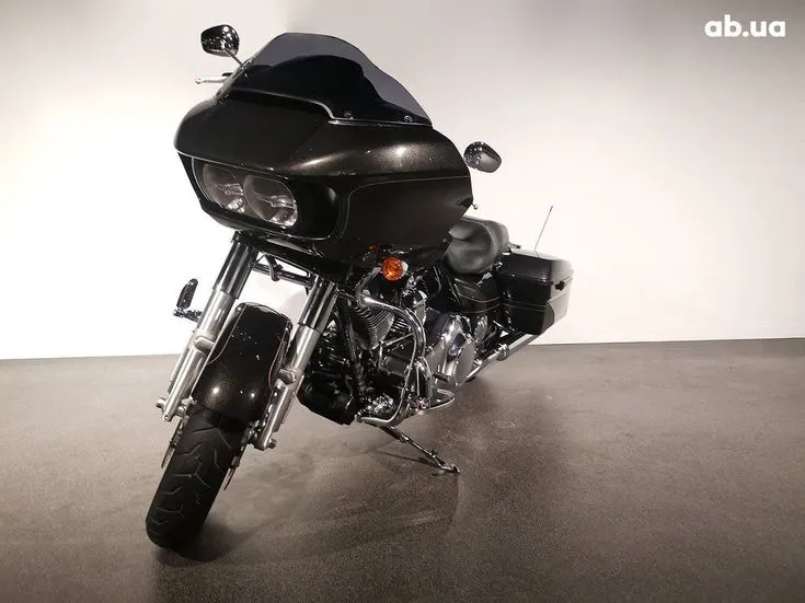 Harley-Davidson FLTRXS  Image 4
