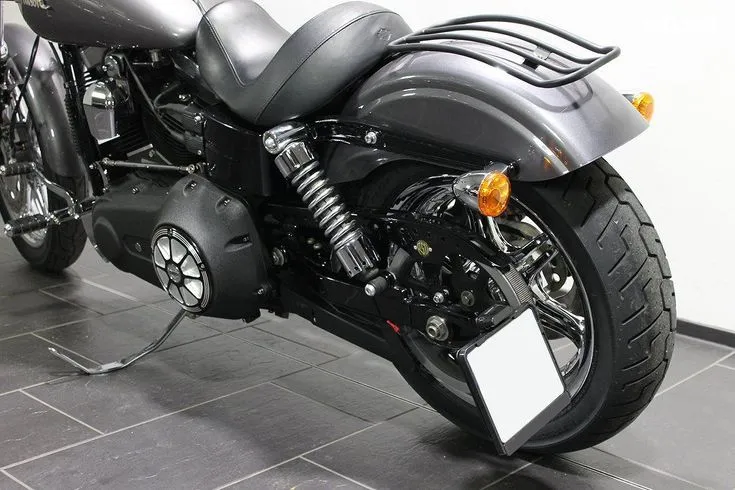 Harley-Davidson FXDB  Image 5